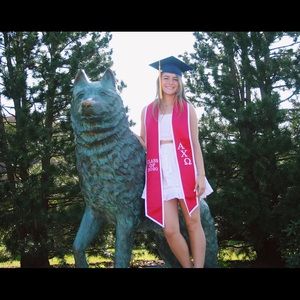 Meet your Posher, Alyssa